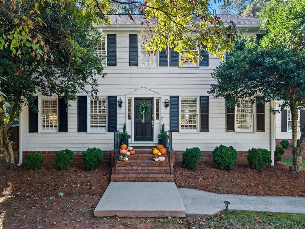 3 bedroom, 3 bathroom, 2,712 sq ft single family residence for sale at 1961 Mount Vernon Road, Dunwoody, GA 30338 — photo 2