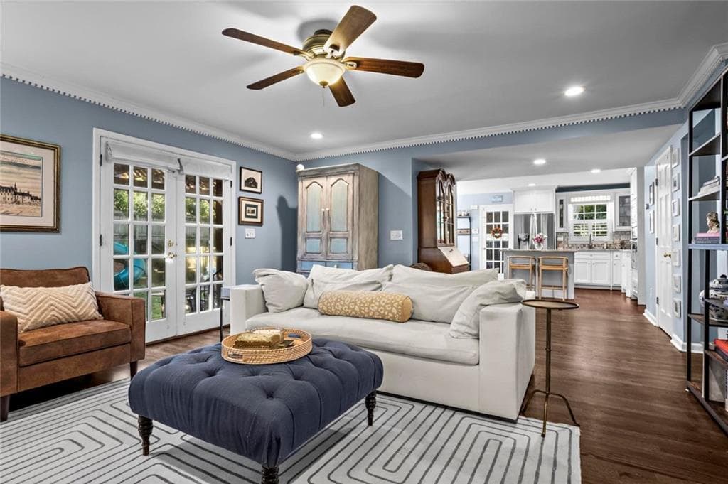 3 bedroom, 3 bathroom, 2,712 sq ft single family residence for sale at 1961 Mount Vernon Road, Dunwoody, GA 30338 — photo 9
