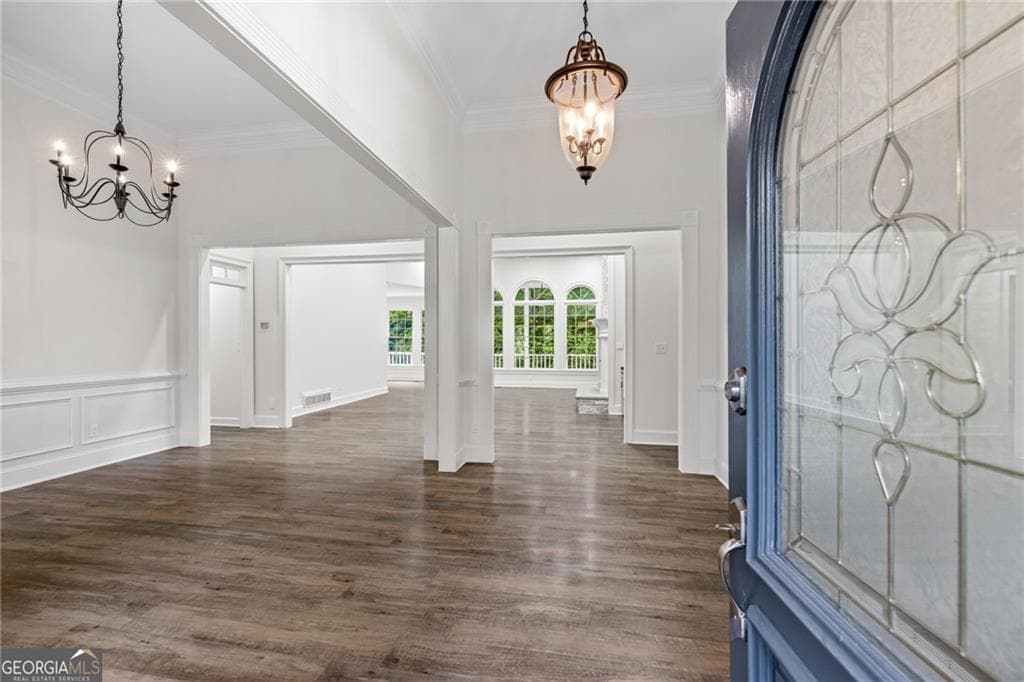 5 bedroom, 5 bathroom, 5,268 sq ft single family residence for sale at 4879 Goddards Ford Road, Gainesville, GA 30504 — photo 4