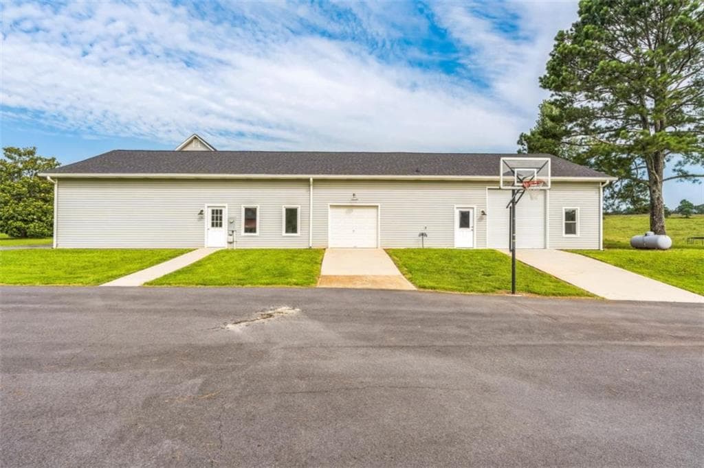 5 bedroom, 3 bathroom, 3,697 sq ft single family residence for sale at 500 Coleman Mill Road, Carrollton, GA 30116 — photo 5