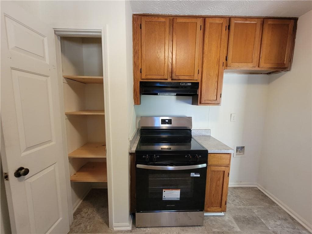 3 bedroom, 2 bathroom, 1,465 sq ft single family residence for sale at 3376 Montheath Pass, Duluth, GA 30096 — photo 9