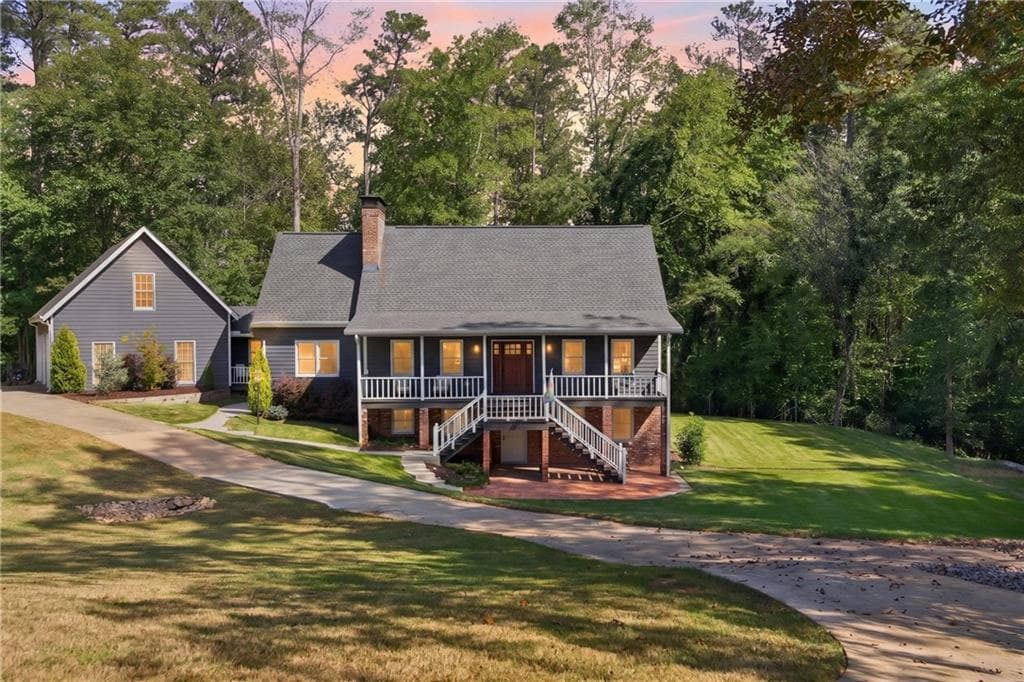 5 bedroom, 4 bathroom, 4,542 sq ft single family residence for sale at 13488 Holly Road, Roswell, GA 30075 — photo 9