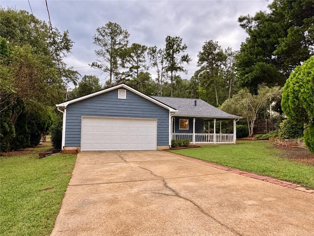 3 bedroom, 2 bathroom, 1,499 sq ft single family residence for sale at 659 Pine Ridge Trail, Conyers, GA 30094 — photo 3