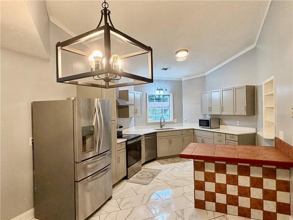 3 bedroom, 2 bathroom, 1,499 sq ft single family residence for sale at 659 Pine Ridge Trail, Conyers, GA 30094 — photo 7