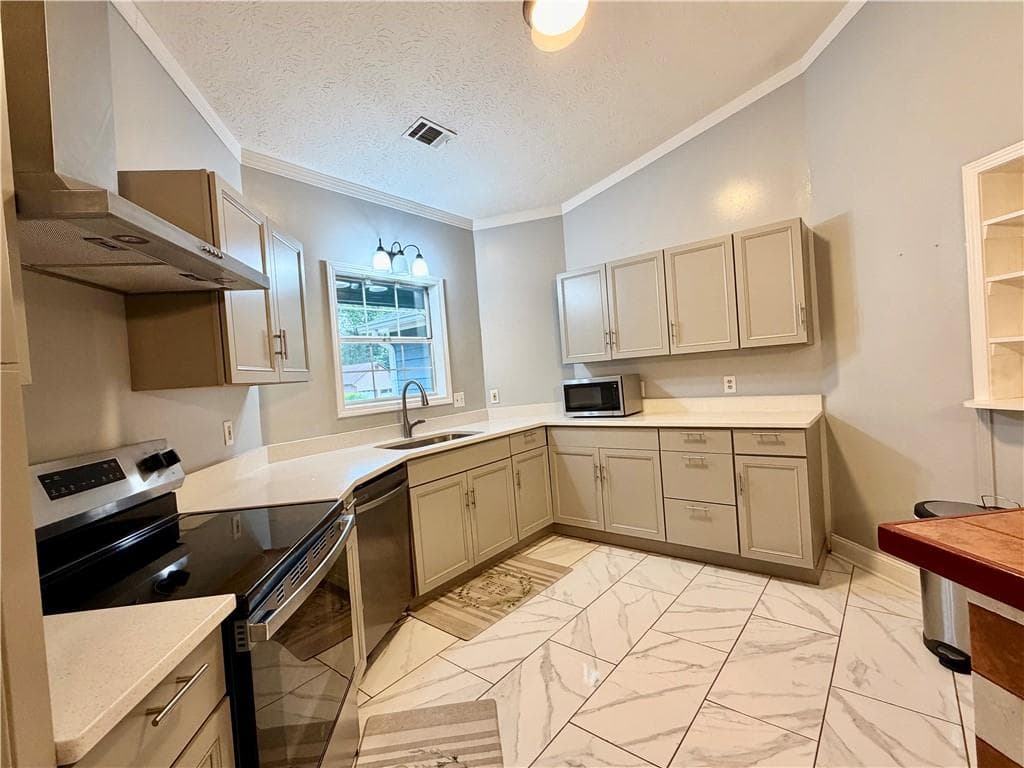 3 bedroom, 2 bathroom, 1,499 sq ft single family residence for sale at 659 Pine Ridge Trail, Conyers, GA 30094 — photo 6