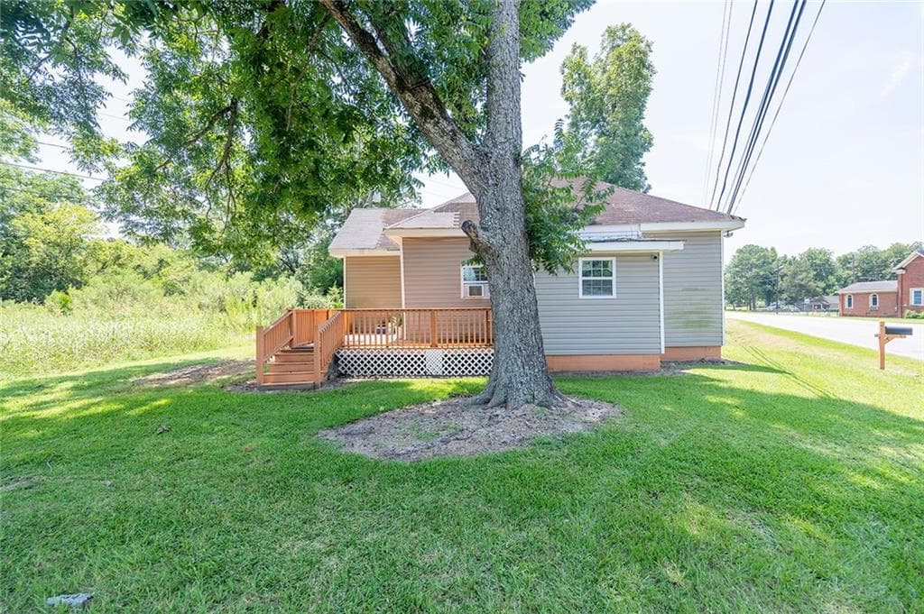 2 bedroom, 1 bathroom, 926 sq ft single family residence for sale at 823 Cooper Drive, Dawson, GA 39842 — photo 6