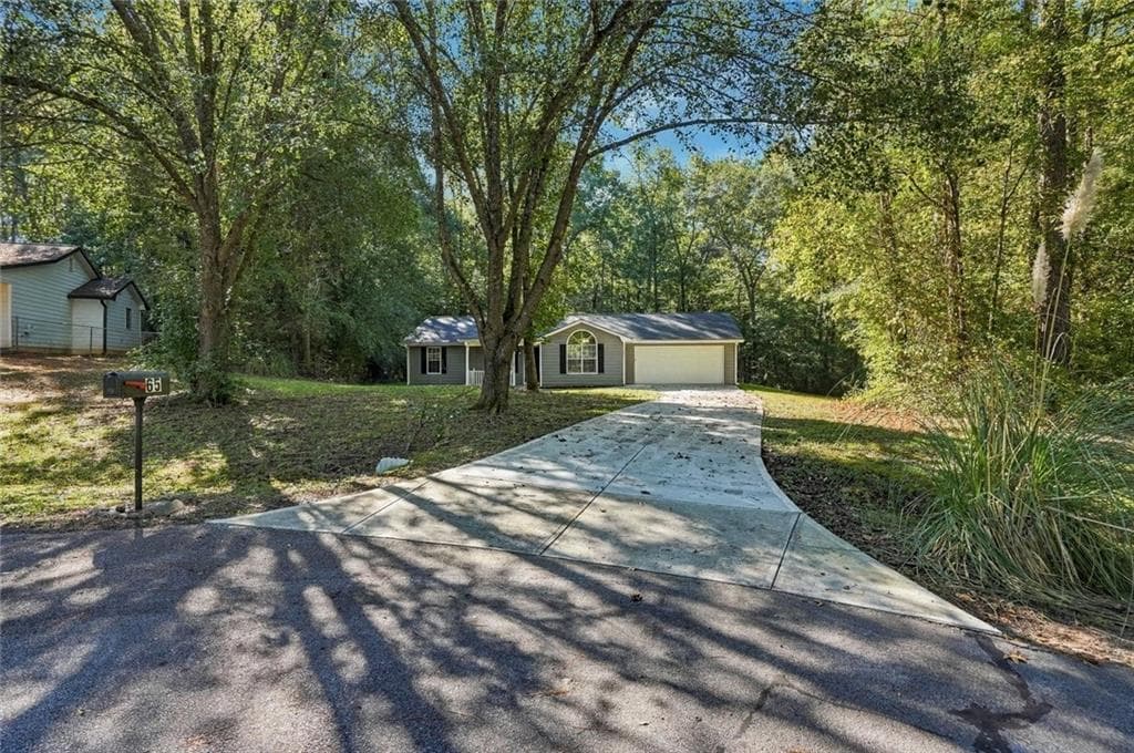 3 bedroom, 2 bathroom, 1,341 sq ft single family residence for sale at 65 Laurel Ridge Court, Covington, GA 30016 — photo 2