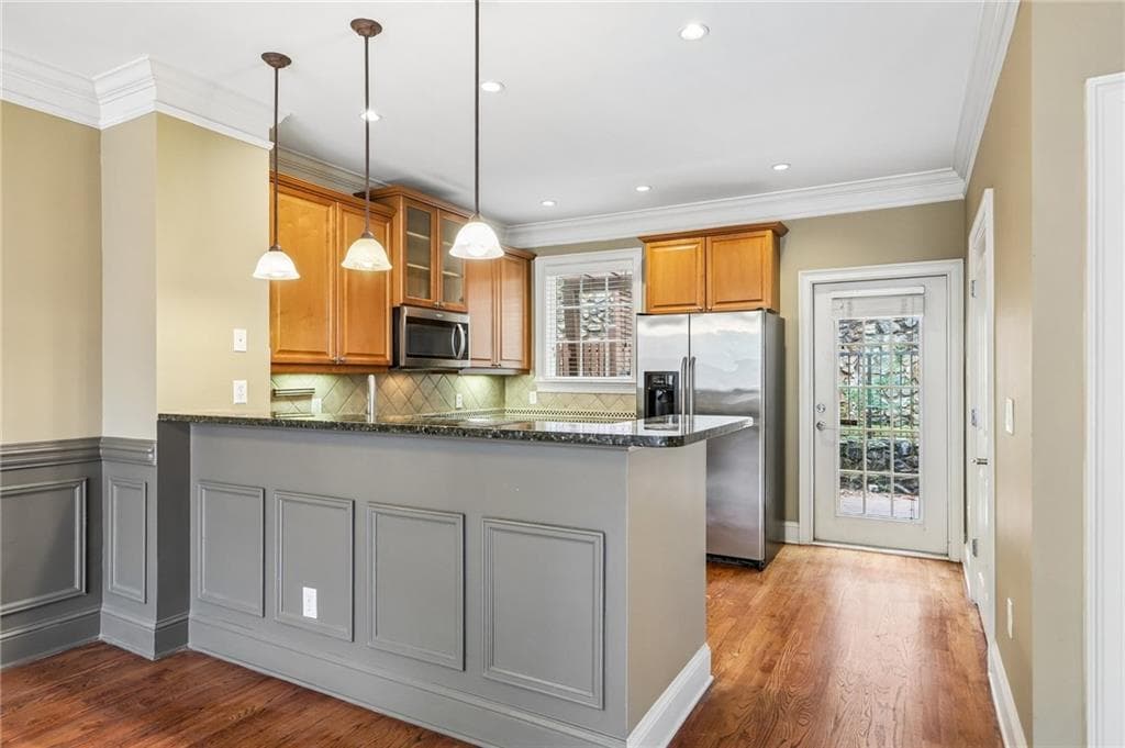 2 bedroom, 2 bathroom, 1,999 sq ft townhouse for sale at 1439 Ashford Creek Circle, Brookhaven, GA 30319 — photo 5