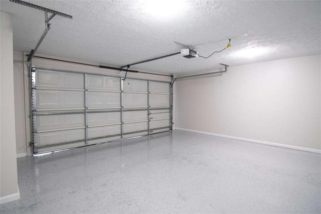 3 bedroom, 2 bathroom, 1,062 sq ft single family residence under contract at 2460 Ashwood Way, Gainesville, GA 30507 — photo 7