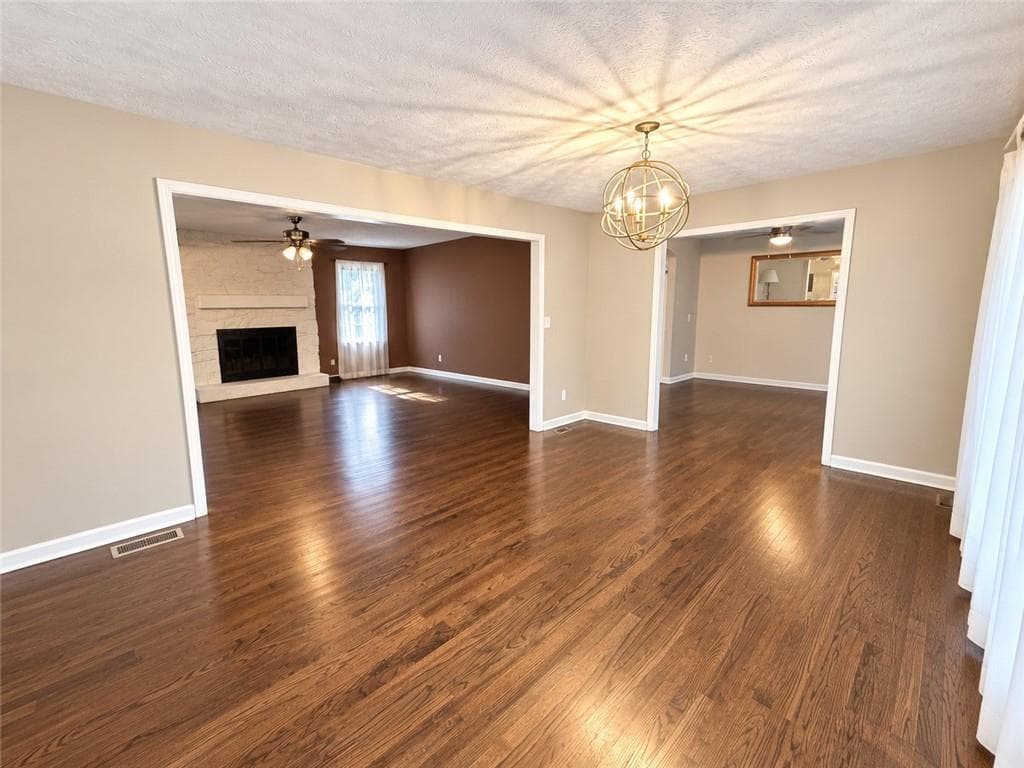 3 bedroom, 2 bathroom, 1,903 sq ft single family residence for sale at 2601 Sandy Court, Marietta, GA 30066 — photo 3