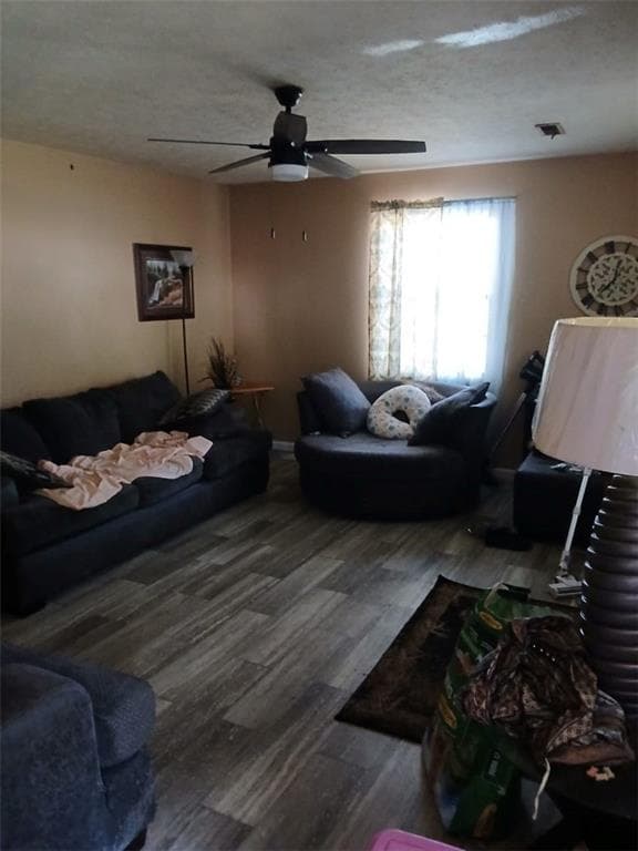 2 bedroom, 2 bathroom, 1,734 sq ft single family residence for sale at 501 Plainview Drive, Dalton, GA 30721 — photo 5
