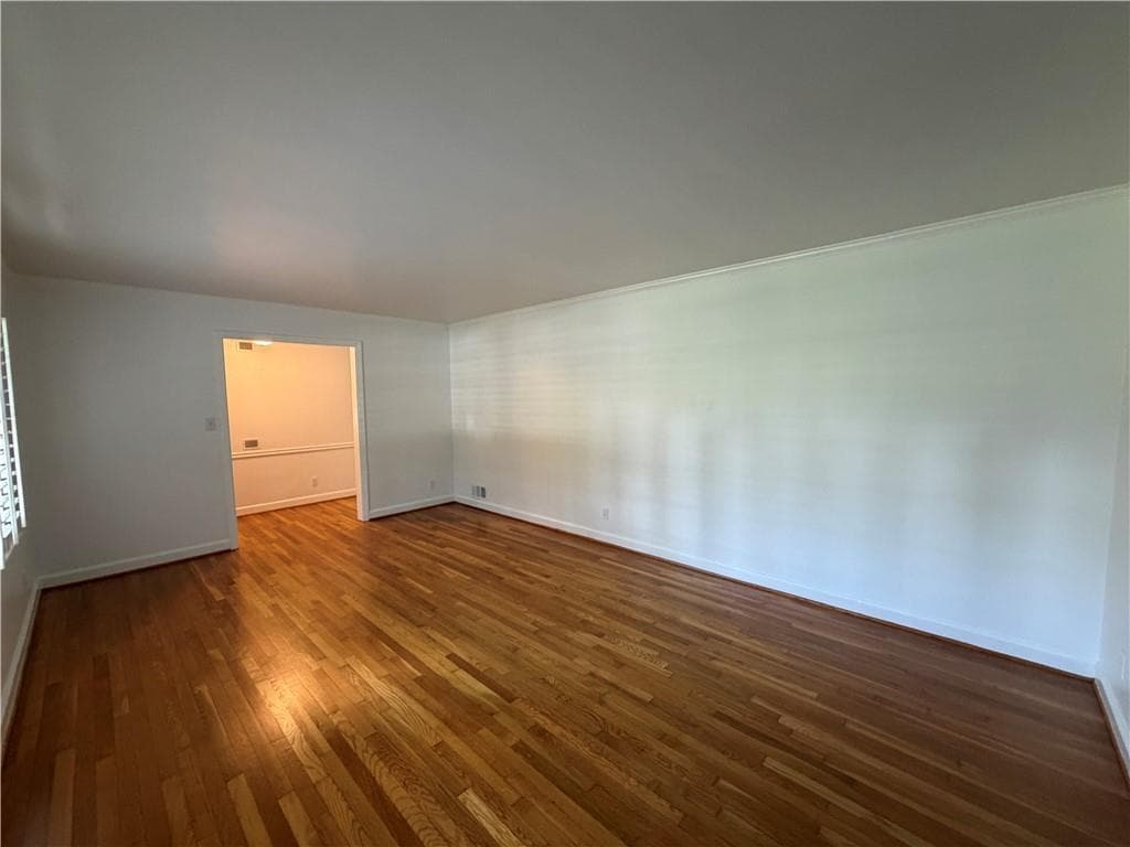 3 bedroom, 2 bathroom, 1,885 sq ft single family residence for sale at 6651 Castleton Drive, Sandy Springs, GA 30328 — photo 5
