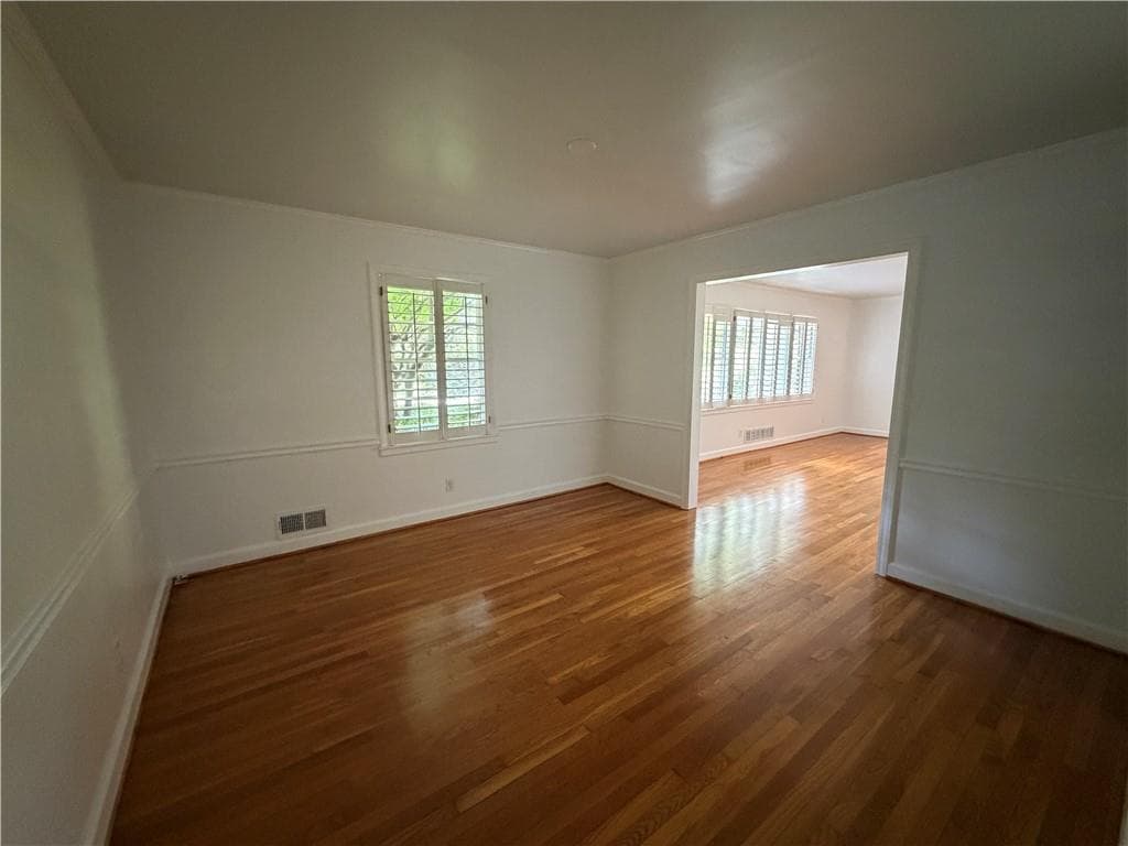 3 bedroom, 2 bathroom, 1,885 sq ft single family residence for sale at 6651 Castleton Drive, Sandy Springs, GA 30328 — photo 6