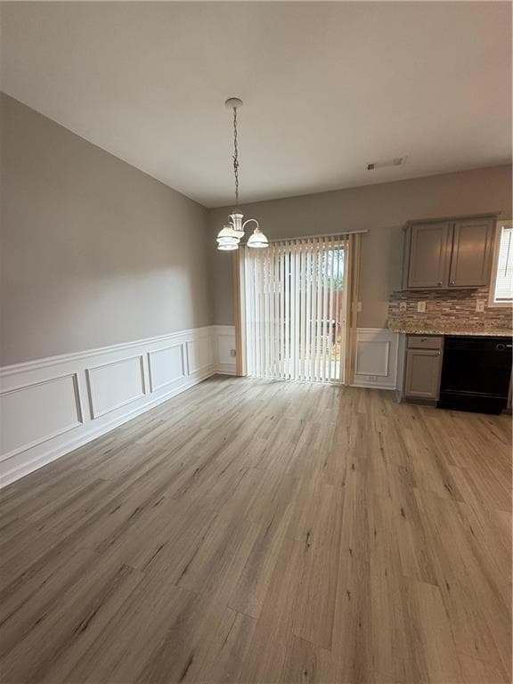 3 bedroom, 3 bathroom, 1,696 sq ft townhouse for rent at 2179 Executive Drive, Duluth, GA 30096 for $2,100 a month — photo 3