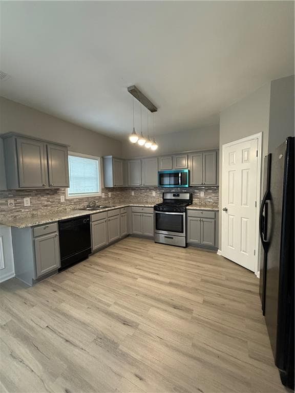 3 bedroom, 3 bathroom, 1,696 sq ft townhouse for rent at 2179 Executive Drive, Duluth, GA 30096 for $2,100 a month — photo 4