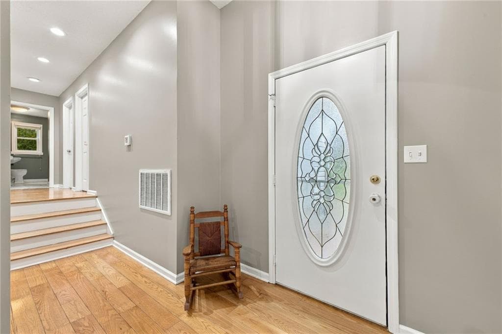 4 bedroom, 3 bathroom, 2,930 sq ft single family residence for sale at 50 Pond Mill Court, Silver Creek, GA 30173 — photo 4