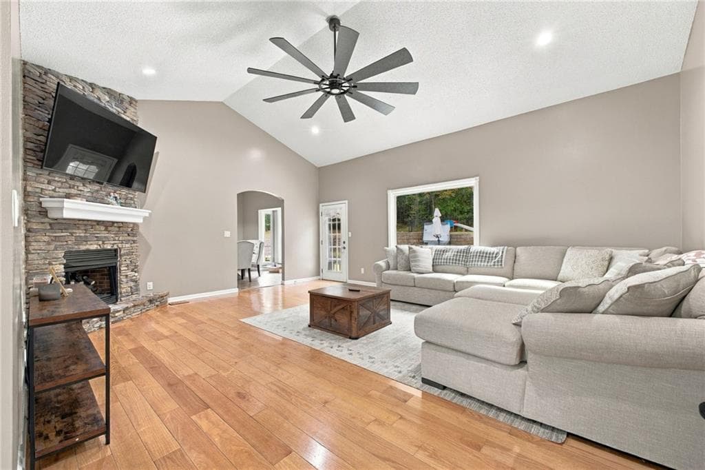 4 bedroom, 3 bathroom, 2,930 sq ft single family residence for sale at 50 Pond Mill Court, Silver Creek, GA 30173 — photo 7