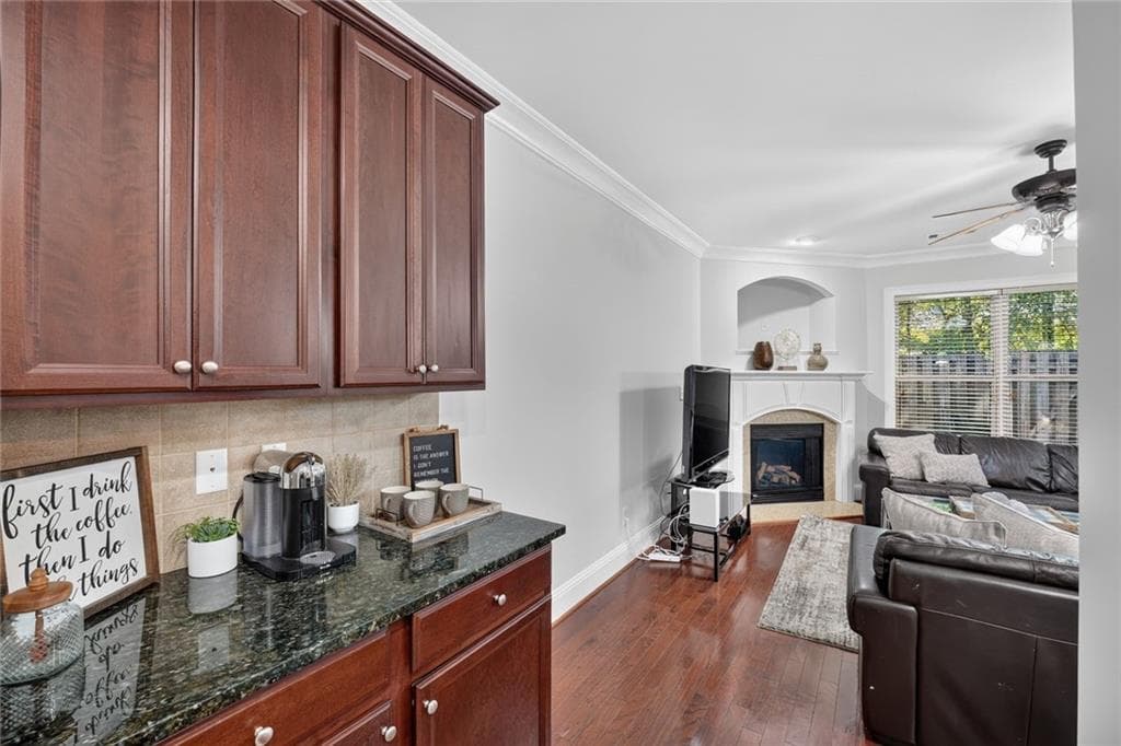 3 bedroom, 3 bathroom, 1,996 sq ft townhouse for sale at 3228 Claudia Place, Peachtree Corners, GA 30092 — photo 7