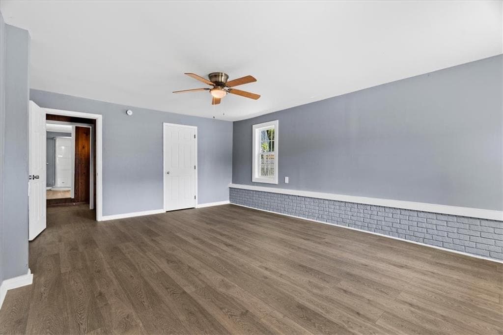 4 bedroom, 2 bathroom, 1,838 sq ft single family residence under contract at 3552 Dews Pond Road, Calhoun, GA 30701 — photo 3