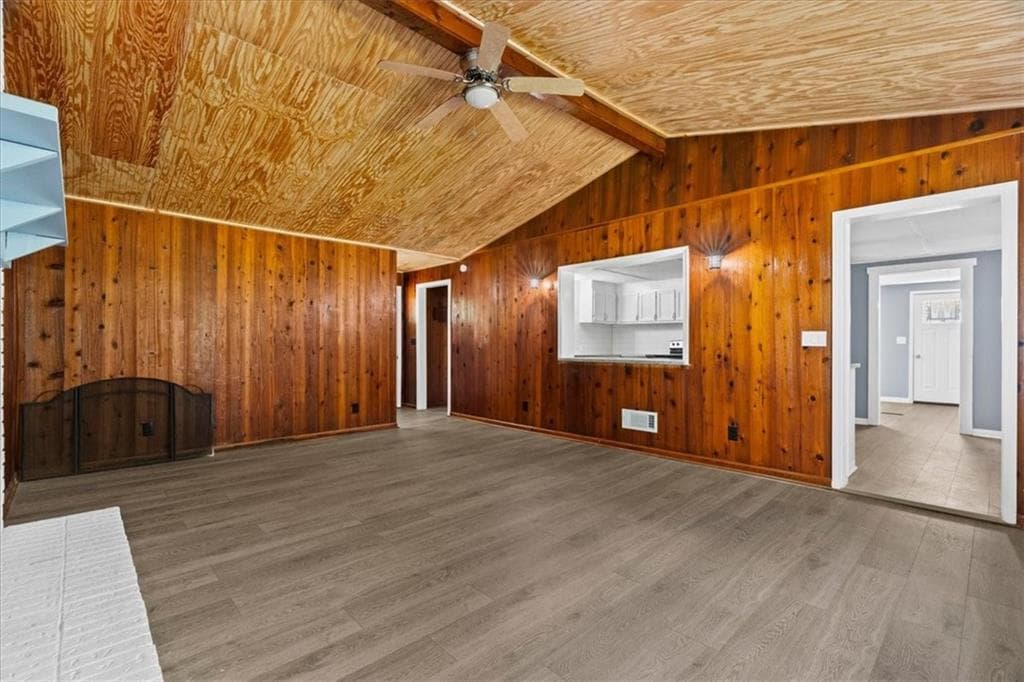 4 bedroom, 2 bathroom, 1,838 sq ft single family residence under contract at 3552 Dews Pond Road, Calhoun, GA 30701 — photo 9