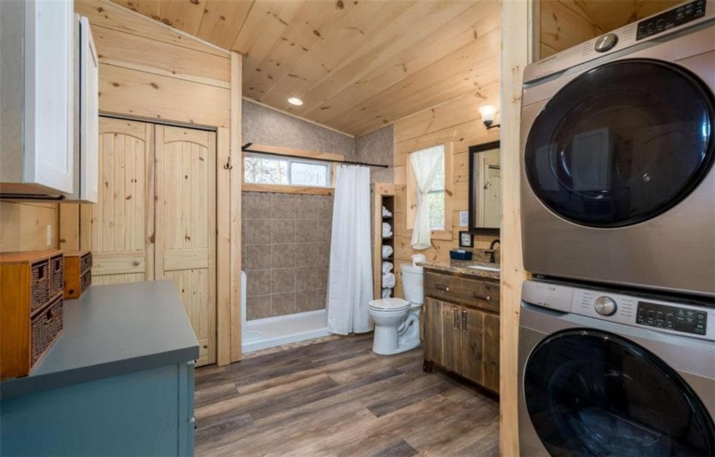2 bedroom, 1,126 sq ft single family residence for sale at 21 Riverview Circle, Blue Ridge, GA 30513 — photo 4