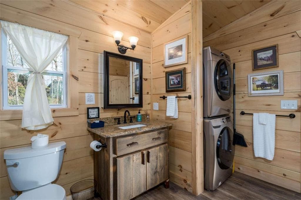 2 bedroom, 1,126 sq ft single family residence for sale at 21 Riverview Circle, Blue Ridge, GA 30513 — photo 5