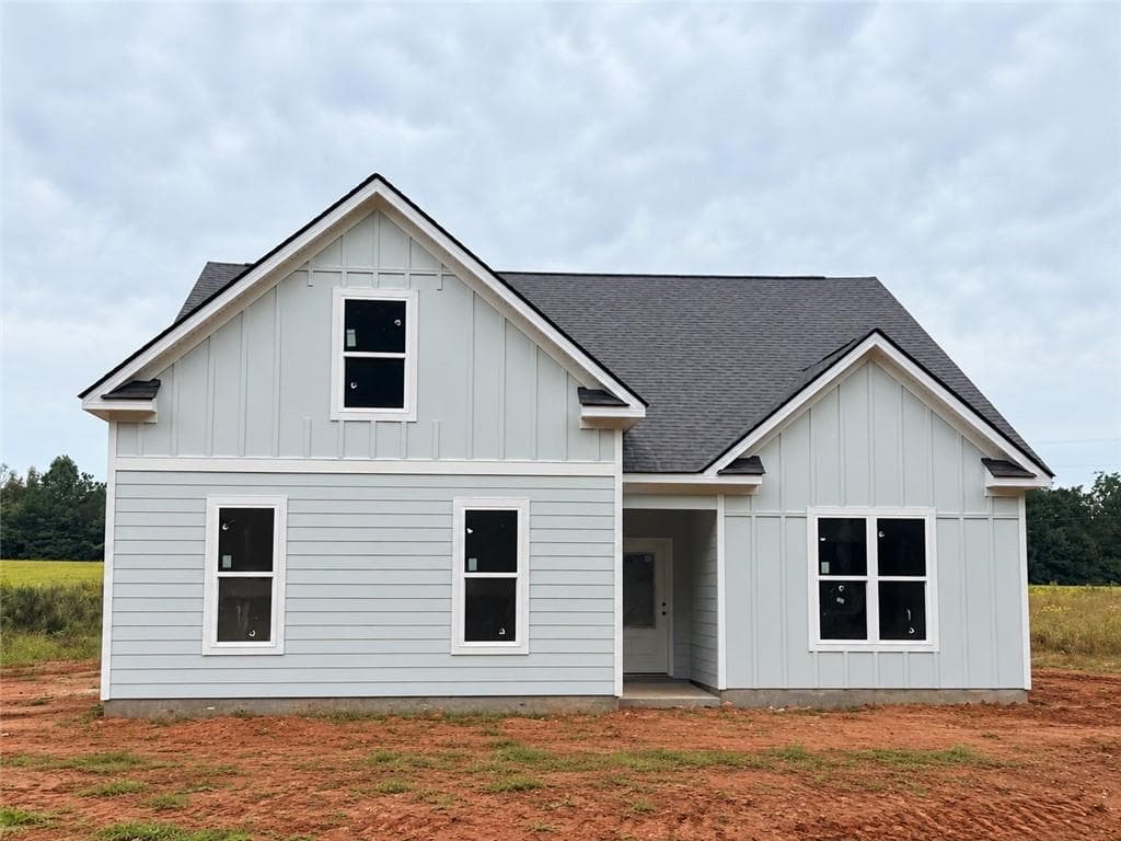 4 bedroom, 3 bathroom, 1,998 sq ft single family residence for sale at 67 Oak Road, Locust Grove, GA 30248