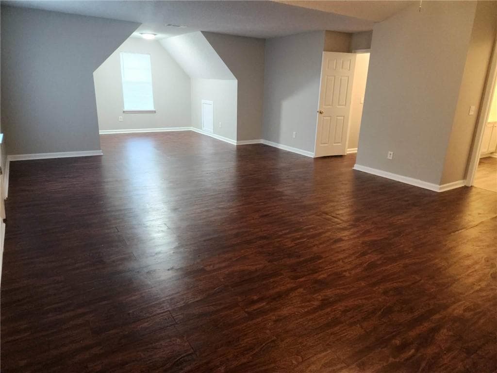 5 bedroom, 3 bathroom, 3,048 sq ft single family residence for rent at 1535 Rogers Crossing Drive, Lithonia, GA 30058 for $2,650 a month — photo 2