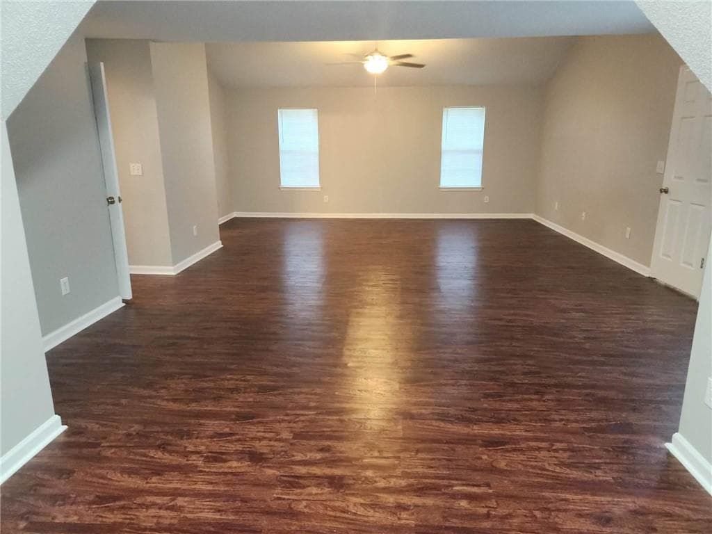5 bedroom, 3 bathroom, 3,048 sq ft single family residence for rent at 1535 Rogers Crossing Drive, Lithonia, GA 30058 for $2,650 a month — photo 3