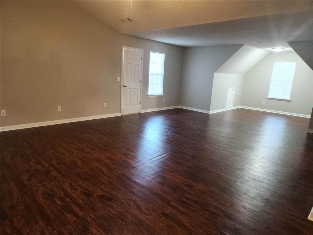 5 bedroom, 3 bathroom, 3,048 sq ft single family residence for rent at 1535 Rogers Crossing Drive, Lithonia, GA 30058 for $2,650 a month — photo 4