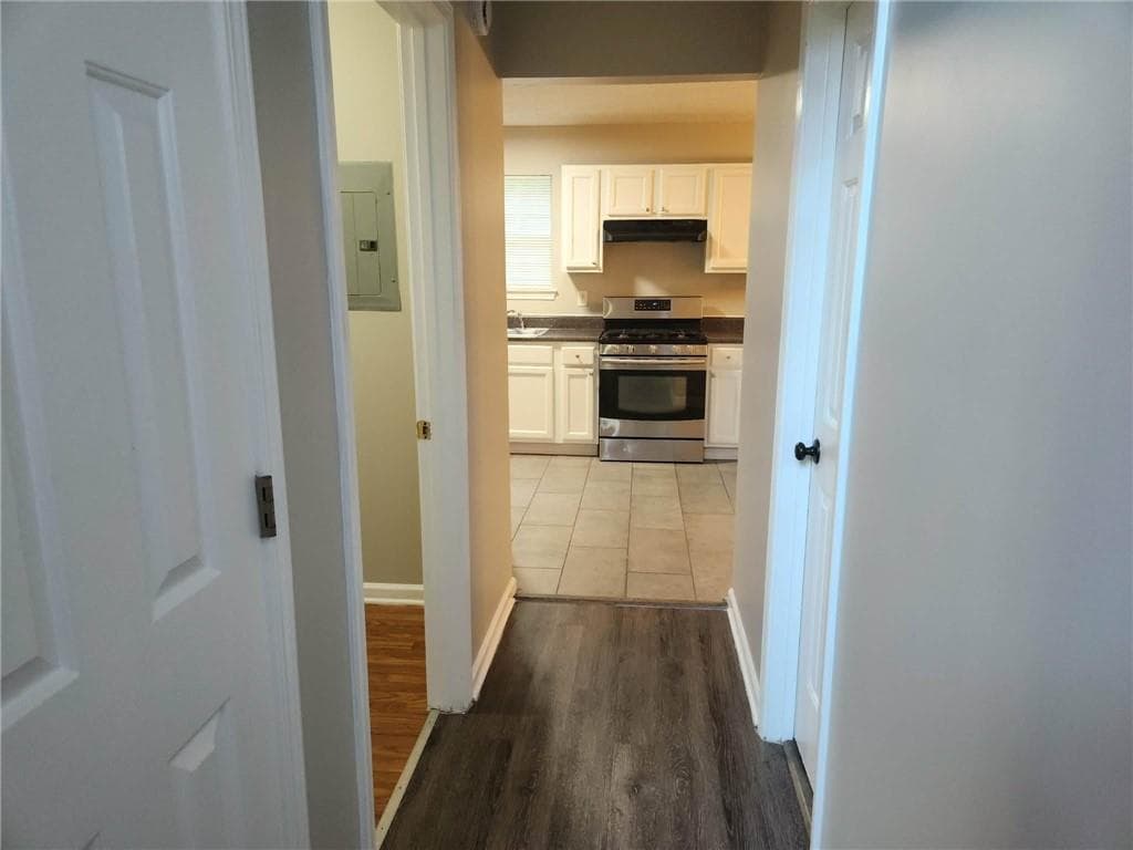 5 bedroom, 3 bathroom, 3,048 sq ft single family residence for rent at 1535 Rogers Crossing Drive, Lithonia, GA 30058 for $2,650 a month — photo 8