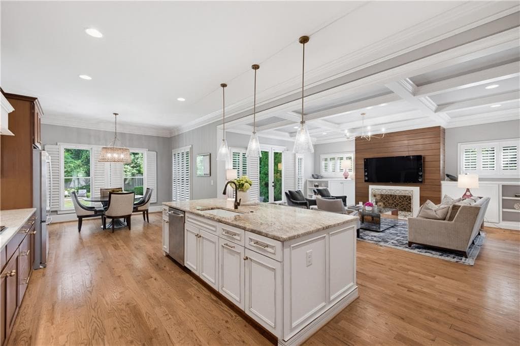 5 bedroom, 4 bathroom, 3,569 sq ft single family residence for sale at 2657 Valvedere Drive, Brookhaven, GA 30319 — photo 7