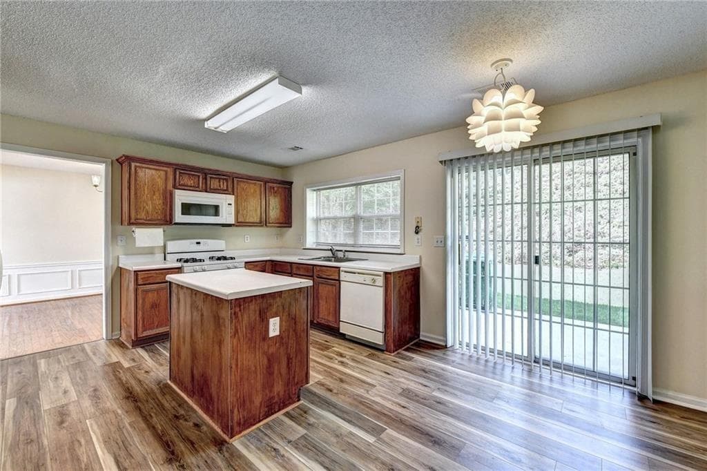 4 bedroom, 3 bathroom, 2,208 sq ft single family residence for rent at 4931 Bankside Way, Peachtree Corners, GA 30092 for $2,800 a month — photo 10