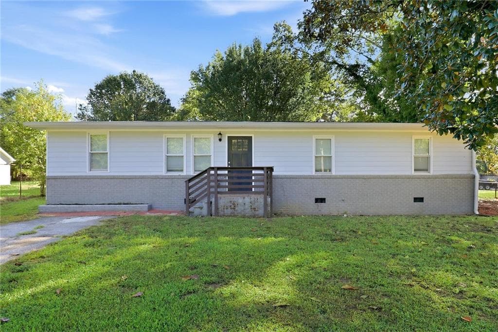 4 bedroom, 2 bathroom, 1,404 sq ft single family residence for rent at 78 Morris Road, Newnan, GA 30263 for $1,920 a month