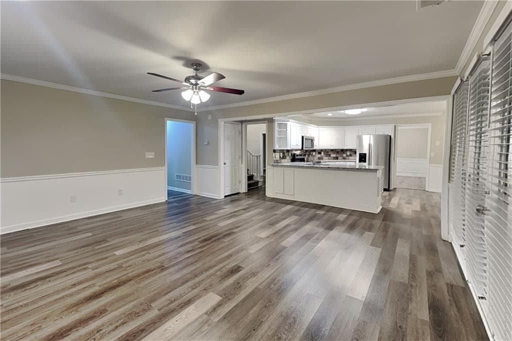 4 bedroom, 3 bathroom, 2,924 sq ft single family residence for rent at 5070 Verbena Drive, Acworth, GA 30102 for $2,800 a month — photo 4