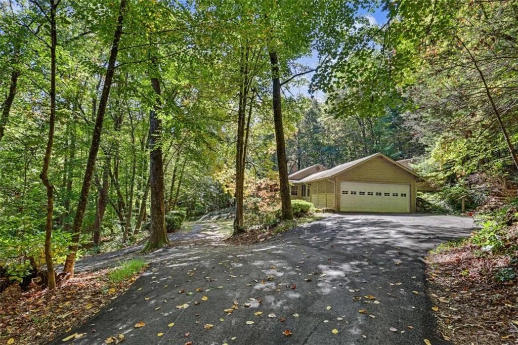 2 bedroom, 2 bathroom, 1,724 sq ft single family residence for sale at 596 Moses Road, Rabun Gap, GA 30568 — photo 7