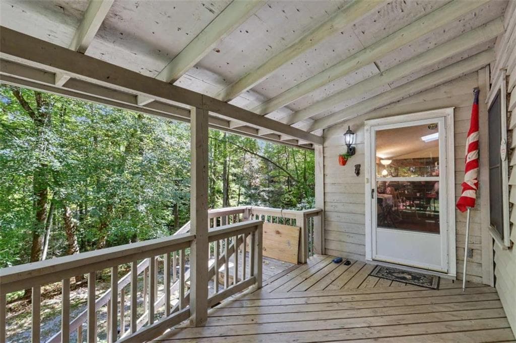 2 bedroom, 2 bathroom, 1,724 sq ft single family residence for sale at 596 Moses Road, Rabun Gap, GA 30568 — photo 9