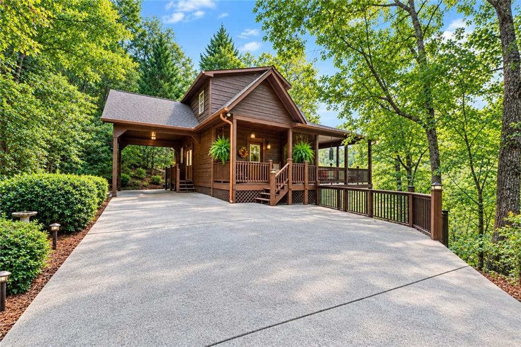 3 bedroom, 4 bathroom, 2,664 sq ft single family residence for sale at 633 Riverfront Drive, Ellijay, GA 30536 — photo 8
