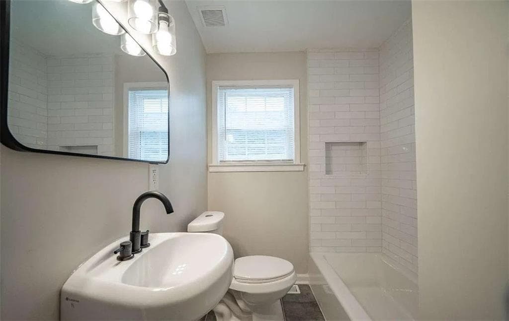 3 bedroom, 2 bathroom, 1,183 sq ft single family residence for rent at 2137 Delowe Drive, East Point, GA 30344 for $1,850 a month — photo 6