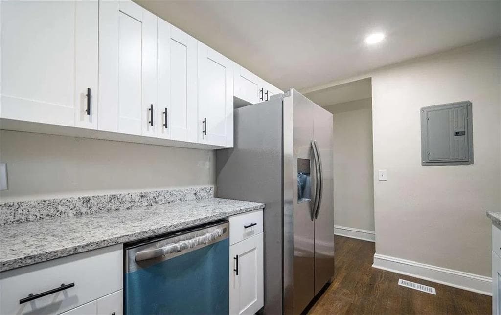 3 bedroom, 2 bathroom, 1,183 sq ft single family residence for rent at 2137 Delowe Drive, East Point, GA 30344 for $1,850 a month — photo 7