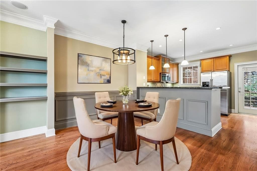 2 bedroom, 2 bathroom, 1,999 sq ft townhouse for sale at 1439 Ashford Creek Circle, Brookhaven, GA 30319 — photo 4