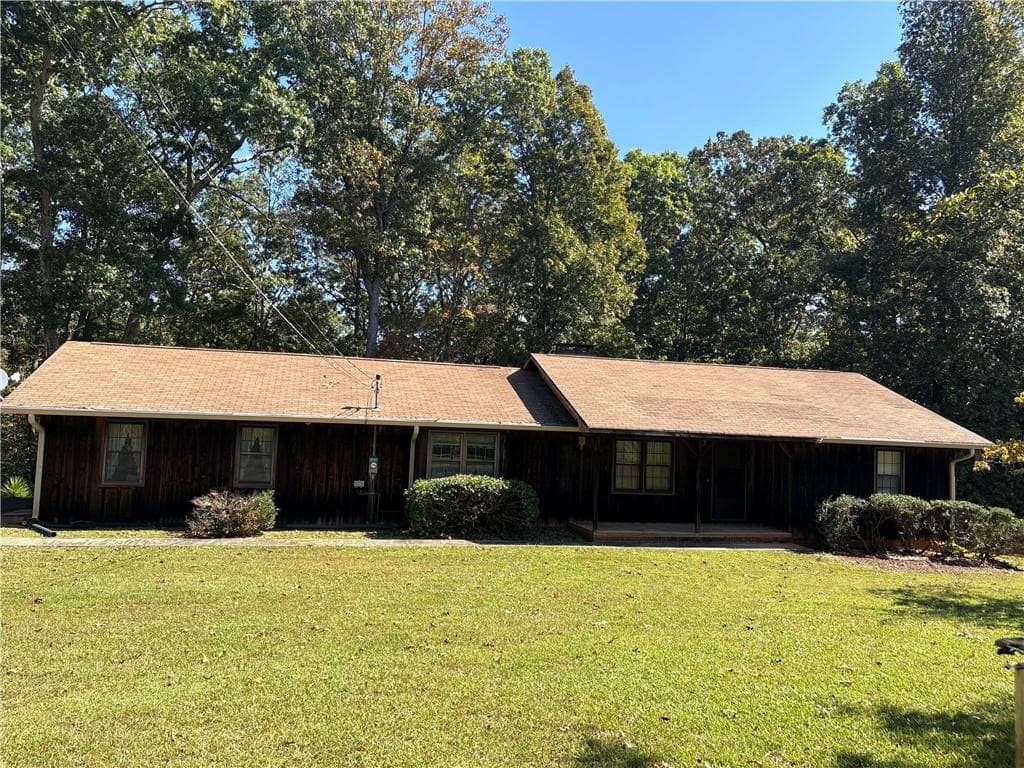 3 bedroom, 2 bathroom, 1,960 sq ft single family residence for sale at 232 Westmoreland Road, Buchanan, GA 30113 — photo 1 of 18