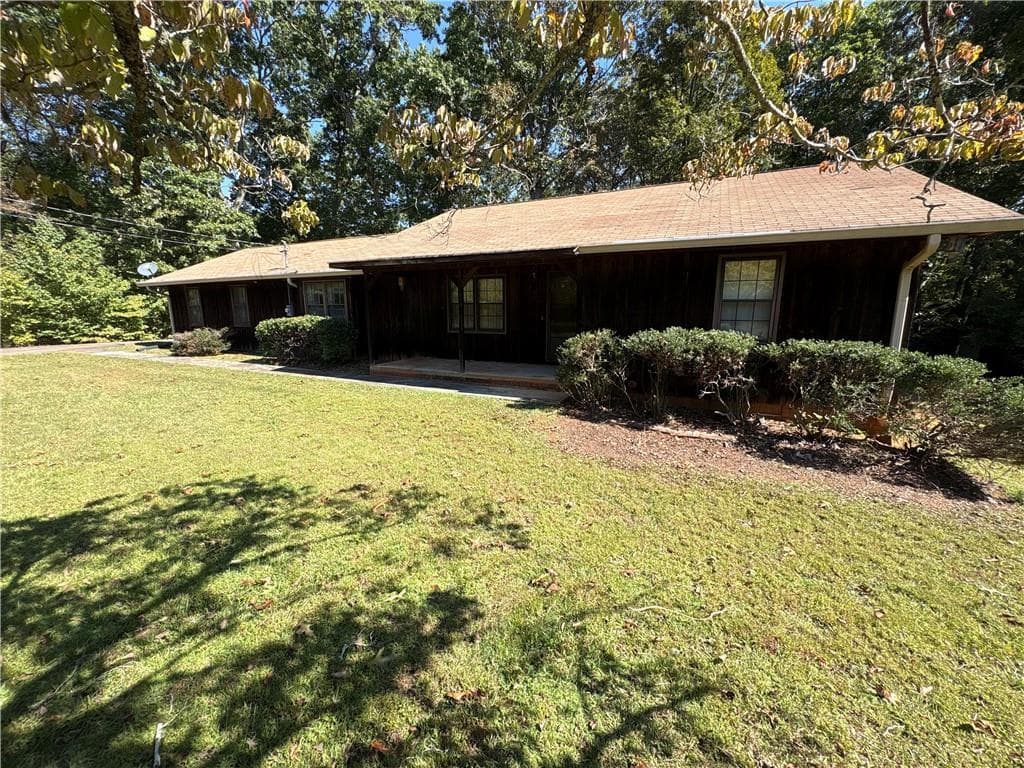 3 bedroom, 2 bathroom, 1,960 sq ft single family residence for sale at 232 Westmoreland Road, Buchanan, GA 30113 — photo 2