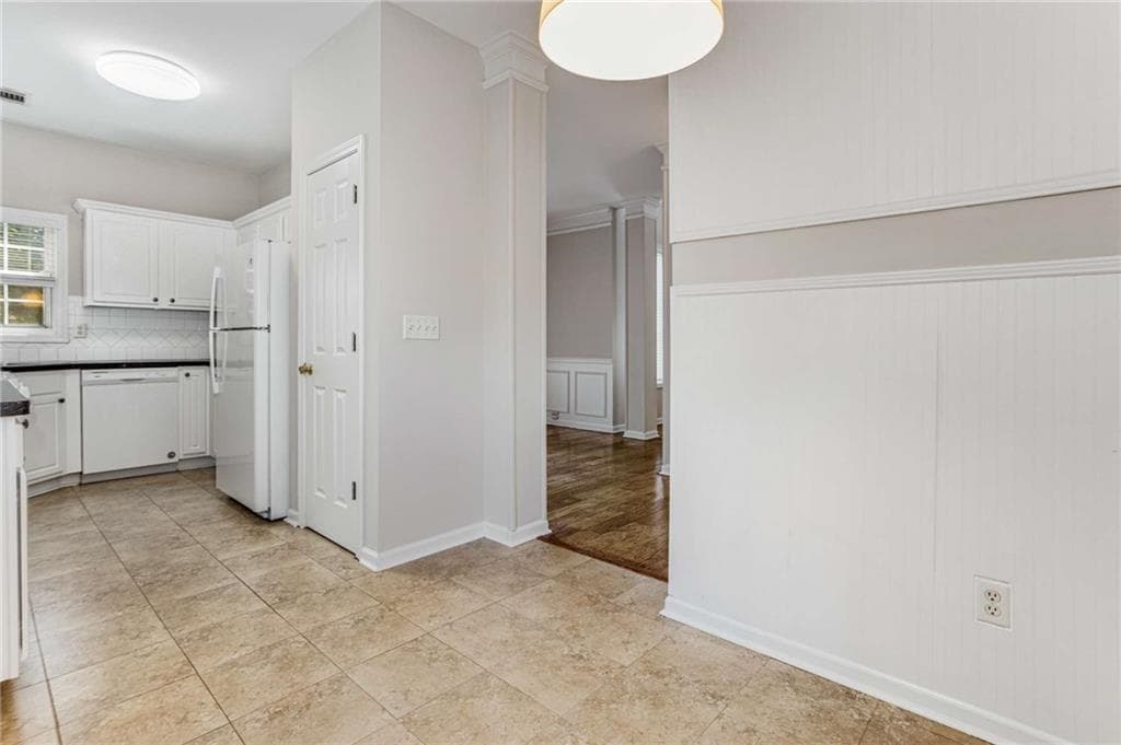 3 bedroom, 3 bathroom, 1,488 sq ft single family residence for rent at 424 Kensington Parc Way, Avondale Estates, GA 30002 for $2,600 a month — photo 9