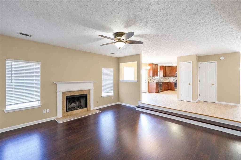 4 bedroom, 3 bathroom, 2,796 sq ft single family residence for rent at 2470 Skylars Mill Way, Snellville, GA 30078 for $2,500 a month — photo 7