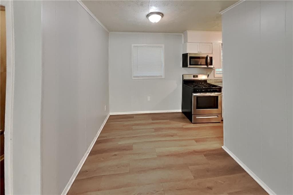 3 bedroom, 1 bathroom, 1,056 sq ft single family residence for rent at 6156 Water Oak Circle, Covington, GA 30014 for $1,385 a month — photo 4