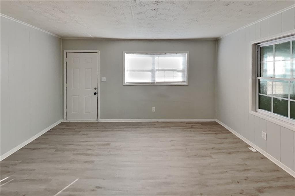 3 bedroom, 1 bathroom, 1,056 sq ft single family residence for rent at 6156 Water Oak Circle, Covington, GA 30014 for $1,385 a month — photo 5