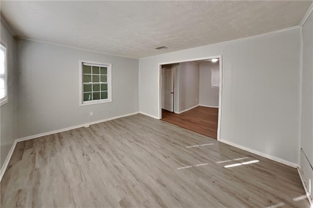 3 bedroom, 1 bathroom, 1,056 sq ft single family residence for rent at 6156 Water Oak Circle, Covington, GA 30014 for $1,385 a month — photo 6