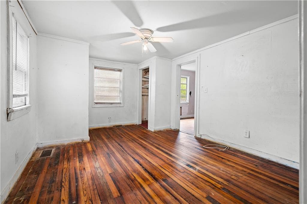 3 bedroom, 1 bathroom, 1,142 sq ft single family residence for sale at 710 Murphey Street, Decatur, GA 30079 — photo 9