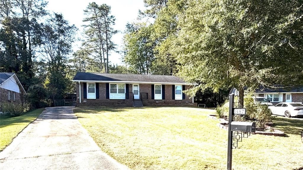 3 bedroom, 2 bathroom, 1,350 sq ft single family residence for sale at 1487 Colony East Circle, Stone Mountain, GA 30083 — photo 5